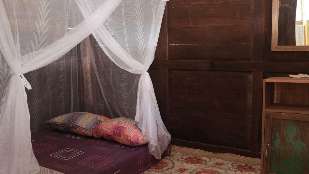 Apartamento Vh Surf Camp Pacitan Exterior foto