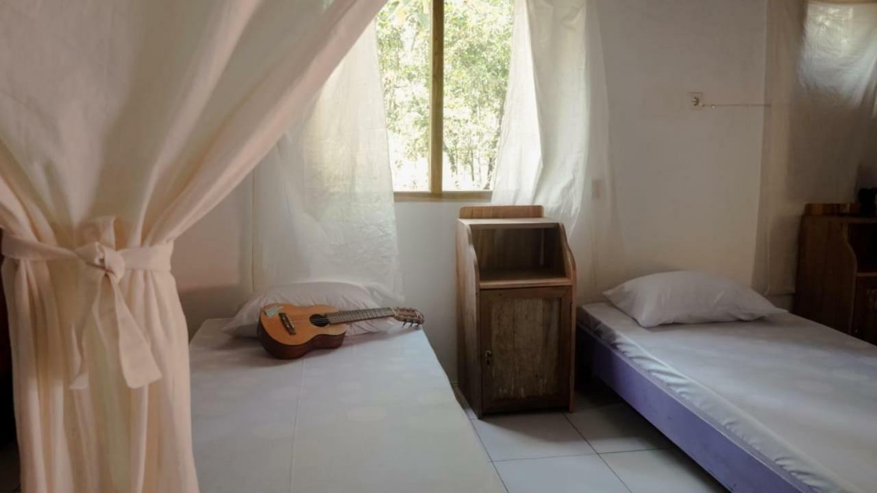 Apartamento Vh Surf Camp Pacitan Exterior foto