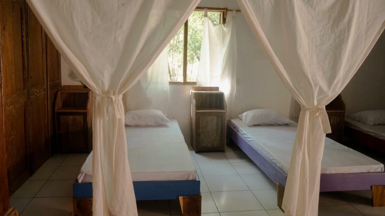 Apartamento Vh Surf Camp Pacitan Exterior foto
